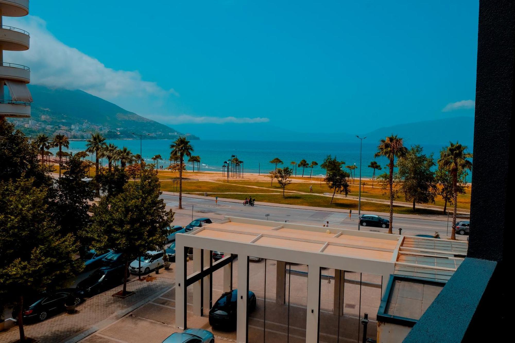 Laid Hotel Wlora Zewnętrze zdjęcie