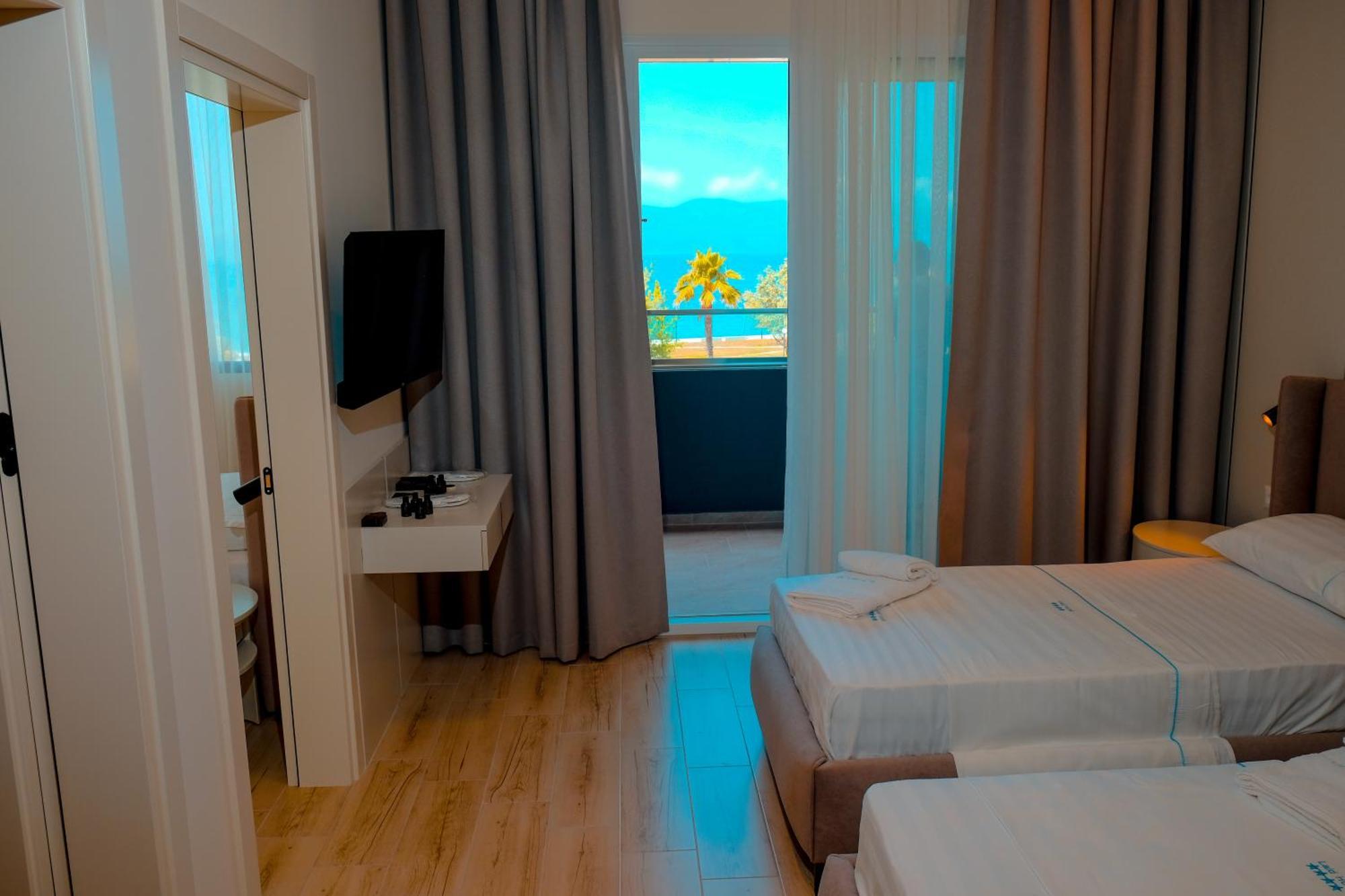 Laid Hotel Wlora Zewnętrze zdjęcie