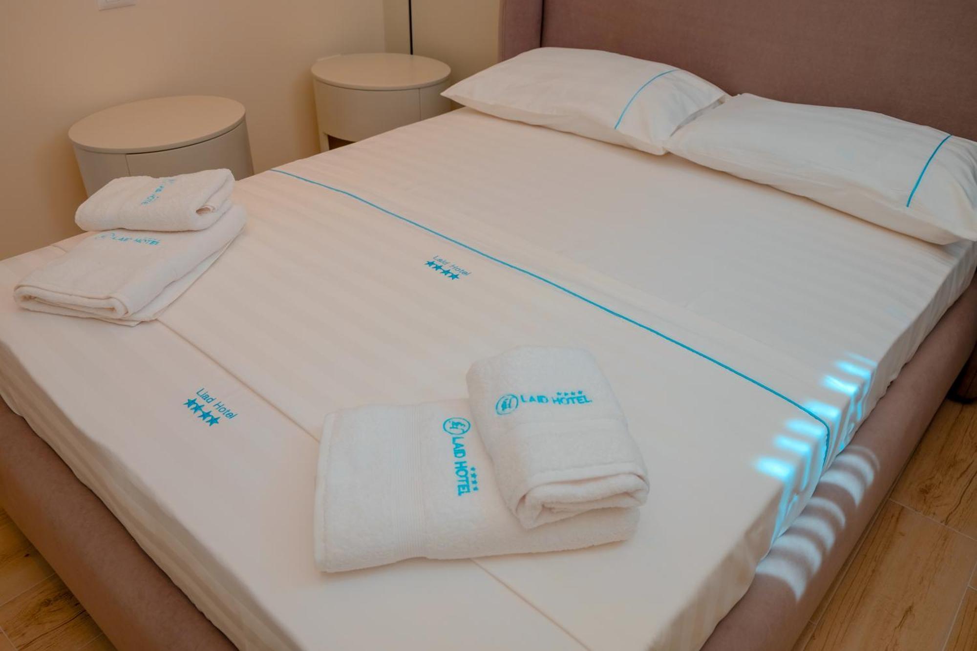 Laid Hotel Wlora Zewnętrze zdjęcie