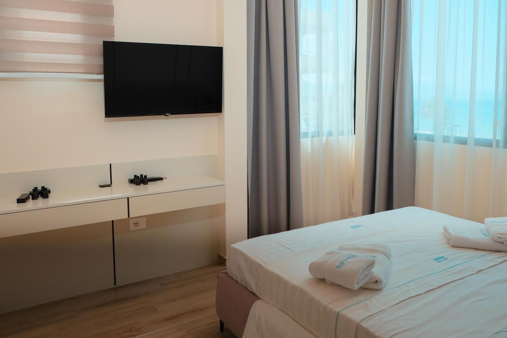 Laid Hotel Wlora Zewnętrze zdjęcie