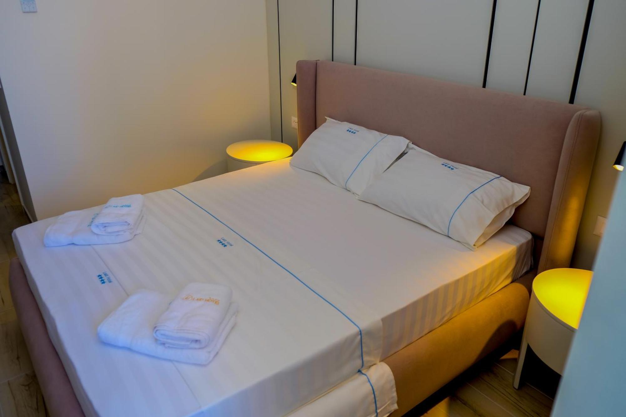 Laid Hotel Wlora Zewnętrze zdjęcie