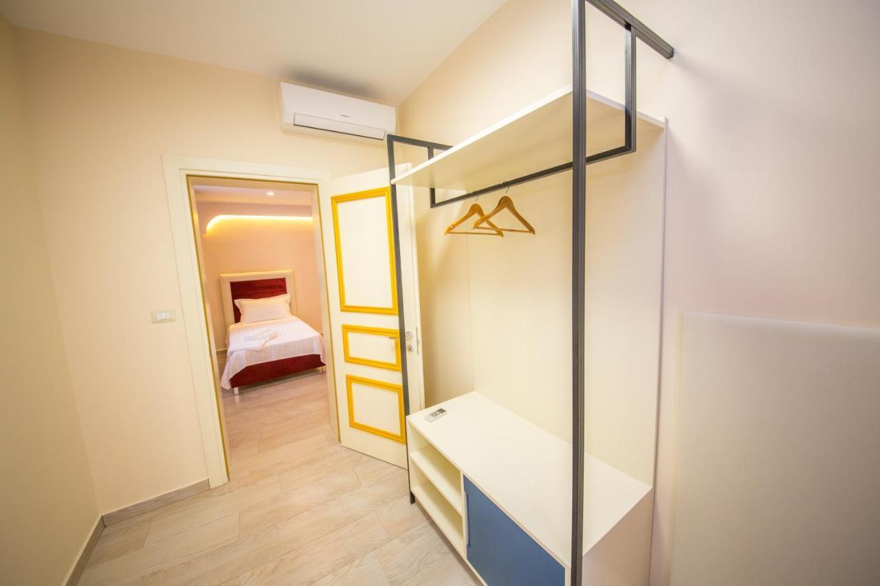 Laid Hotel Wlora Zewnętrze zdjęcie