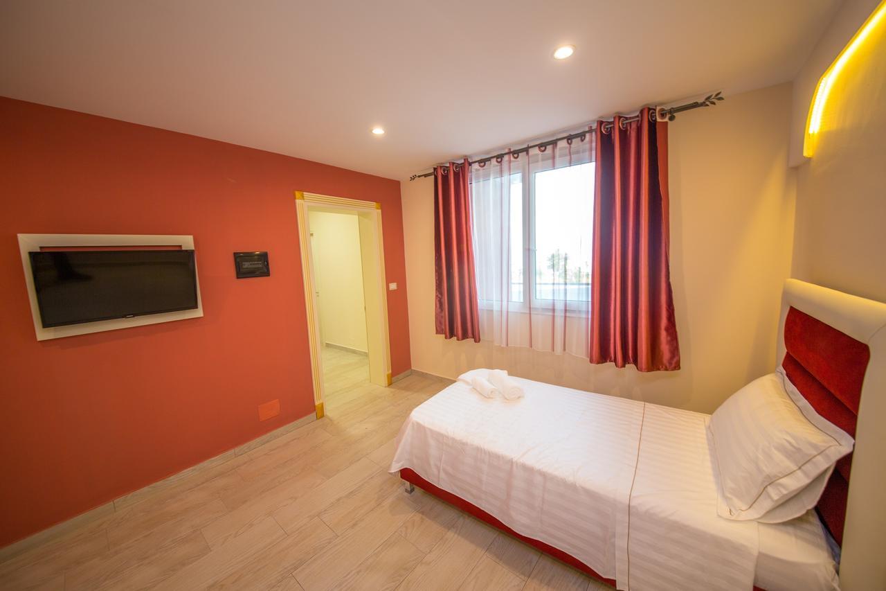 Laid Hotel Wlora Zewnętrze zdjęcie