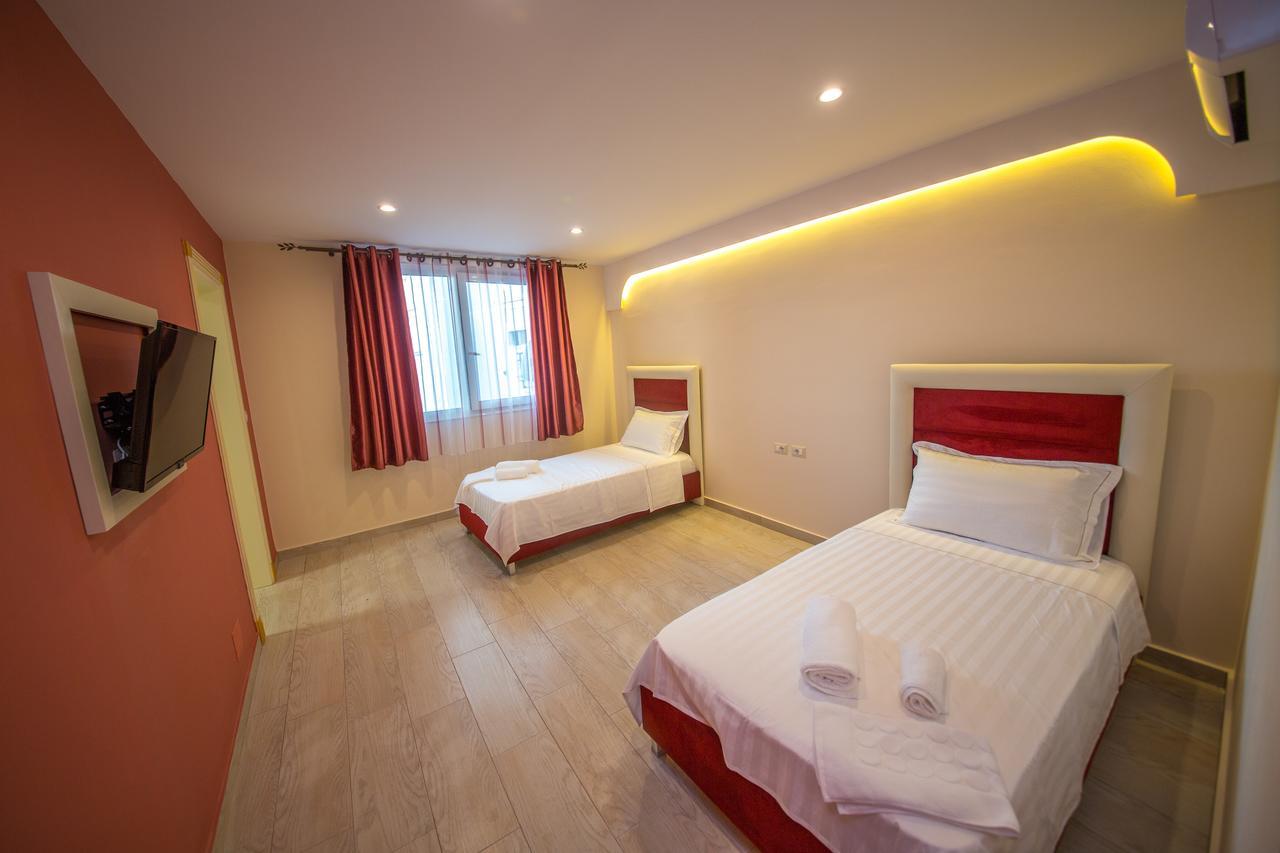 Laid Hotel Wlora Zewnętrze zdjęcie