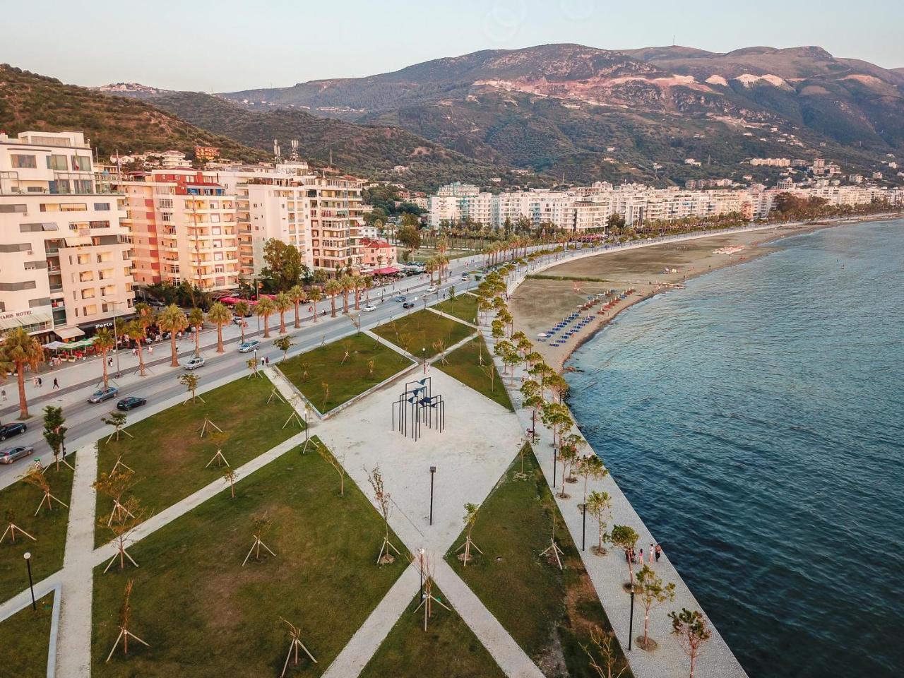 Laid Hotel Wlora Zewnętrze zdjęcie