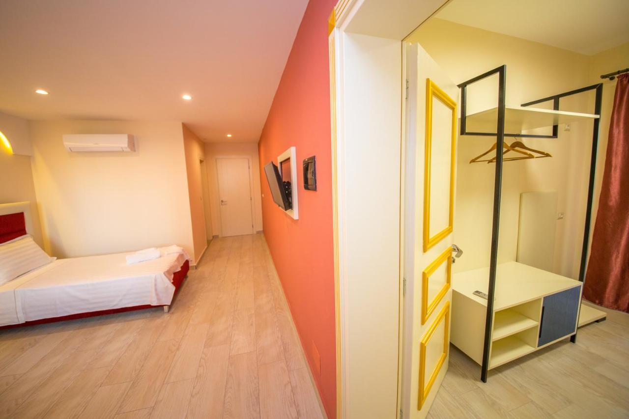 Laid Hotel Wlora Zewnętrze zdjęcie