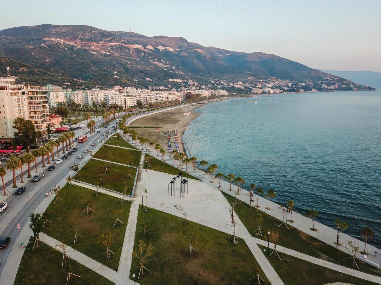 Laid Hotel Wlora Zewnętrze zdjęcie